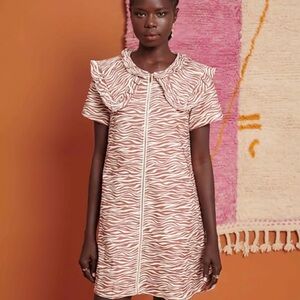 Gospell oversized collar zebra dress in light brown